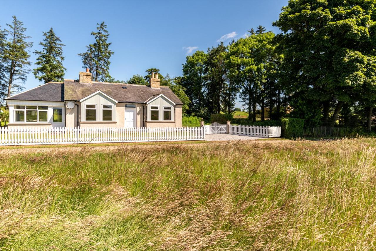 Holiday home Stunning, Remodelled Cottage, Picturesque Location *