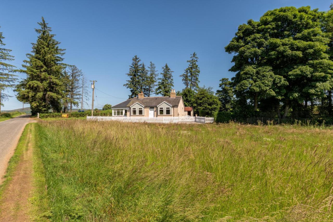 Holiday home Stunning, Remodelled Cottage, Picturesque Location Duncanston