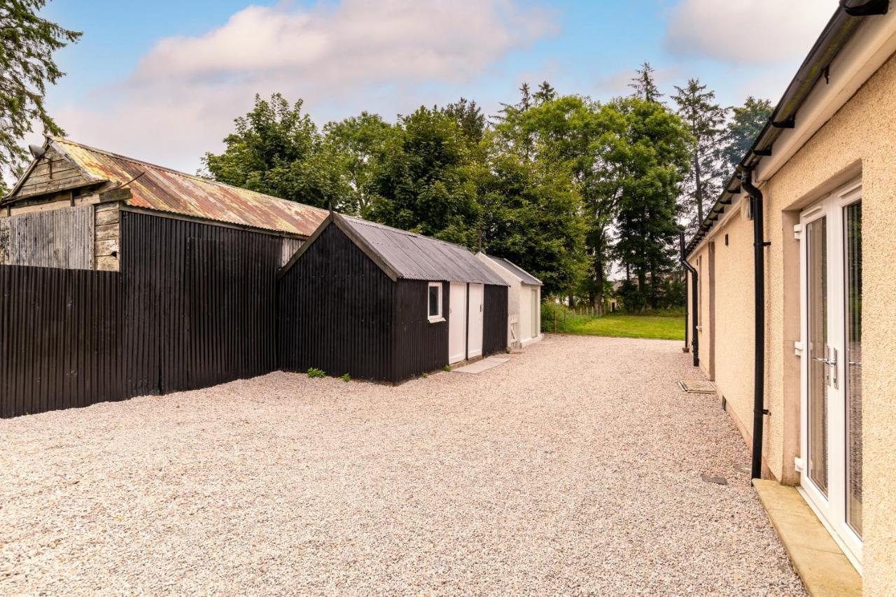 Stunning, Remodelled Cottage, Picturesque Location